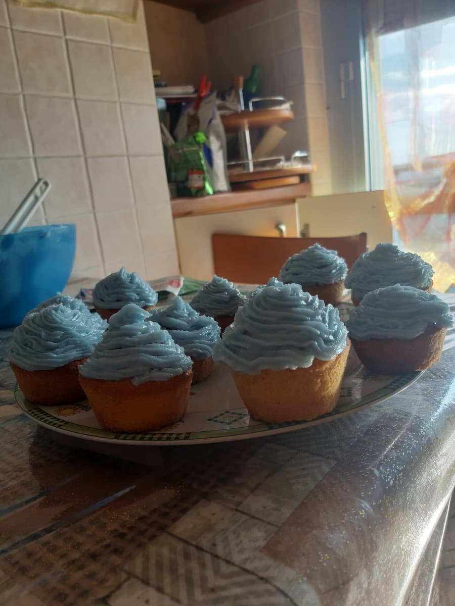 Ho finito di fare i cupcakes che dicevo di voler fare ieri :))