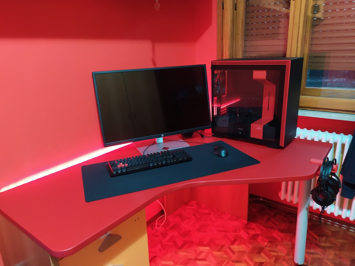 Ho quasi finito il setup da gaming e niente sono felice