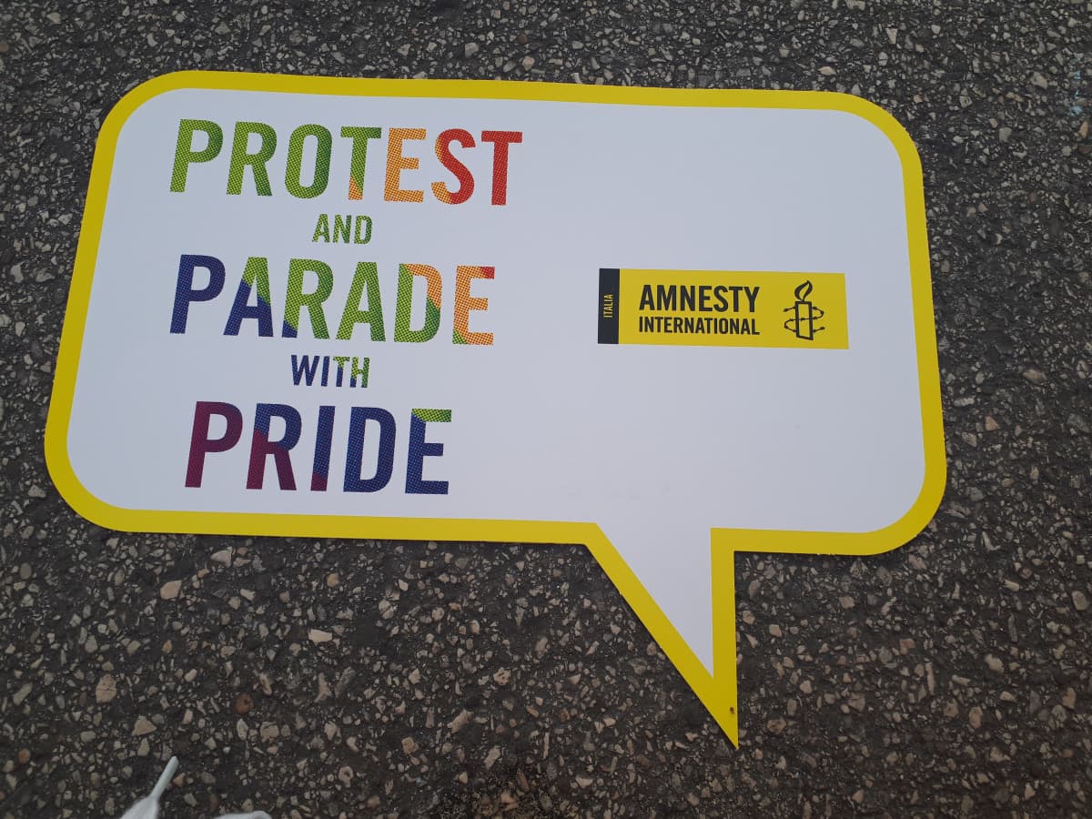 Sono appena stata al Pride di Bari. Bellissimo. : )