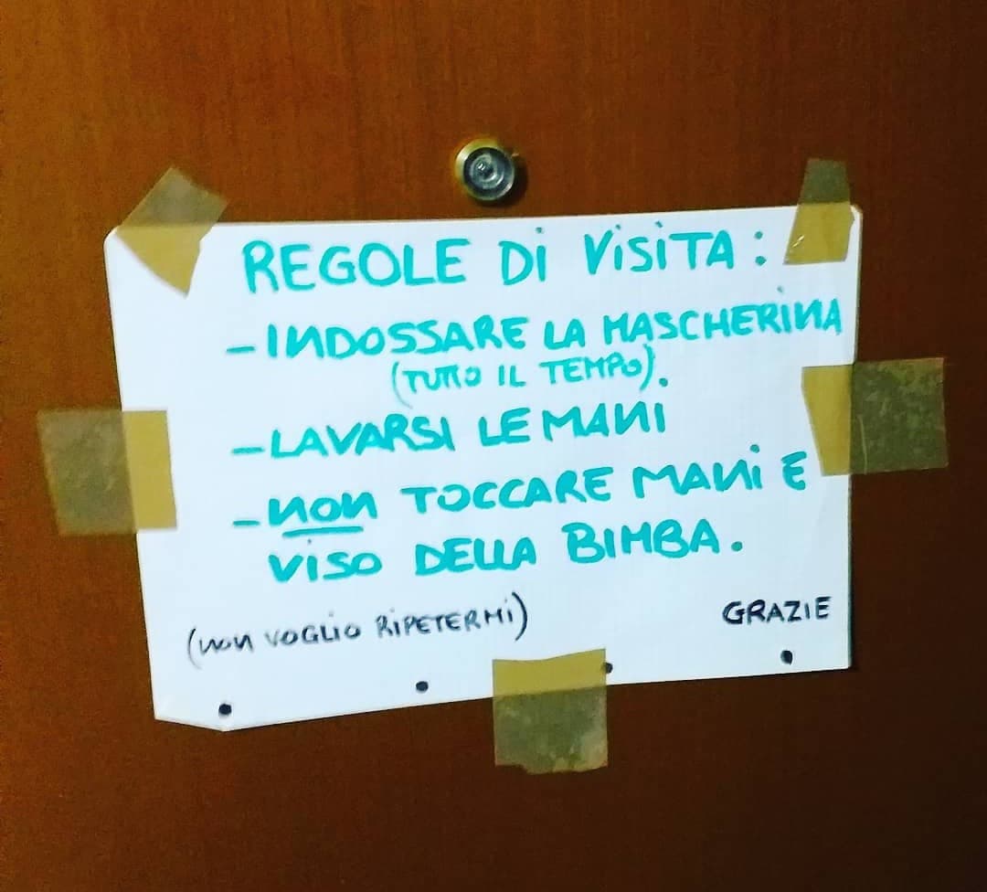 Vado a casa di mia zia e trovo questo sulla porta?