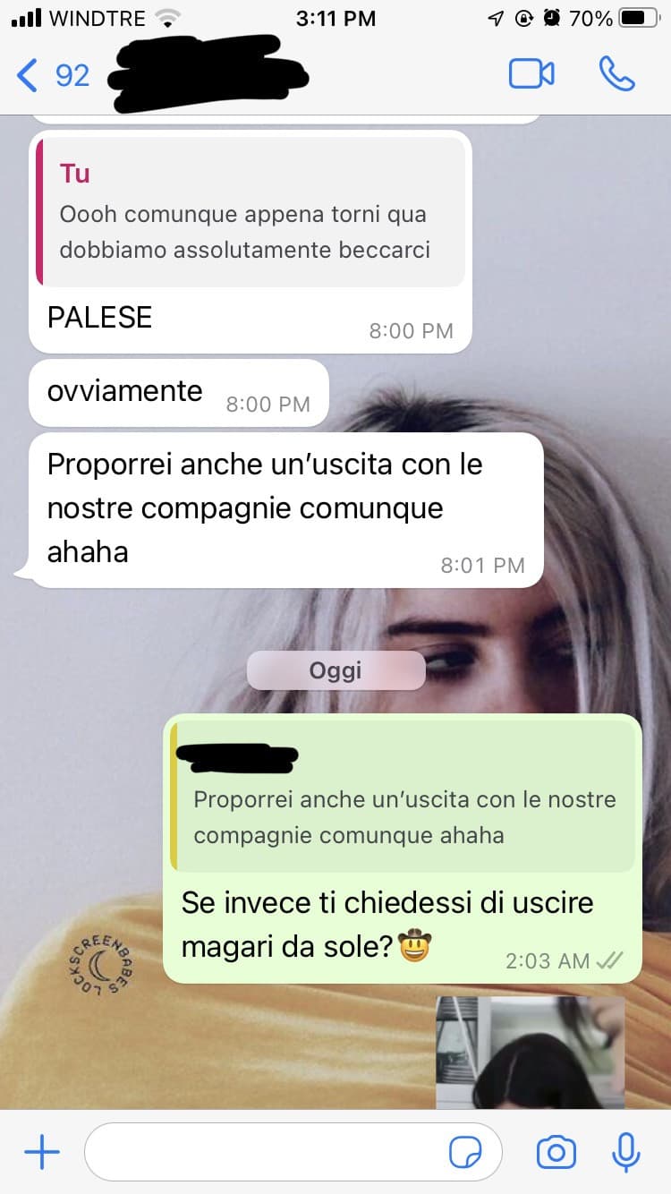 Che fail raga, sto scrivendo con questa ragazza che mi piace tanto, mi ha scritto lei due settimane fa su diverse app di incontri quindi davo per scontato che le interessassi da quel punto di vista, ma nonostante mi scrivesse tanto e voglia conoscermi, con