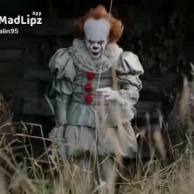 Restate a casa, altrimenti Pennywise allungherà il braccio e vi mangerà?