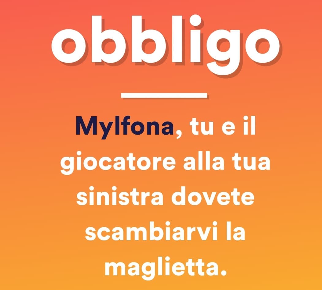 Volevo dirvi per pura coincidenza che sono di sinistra quindi sto sempre alla vostra sinistra ma così per dire eh.  Credo mi fermerò qui 