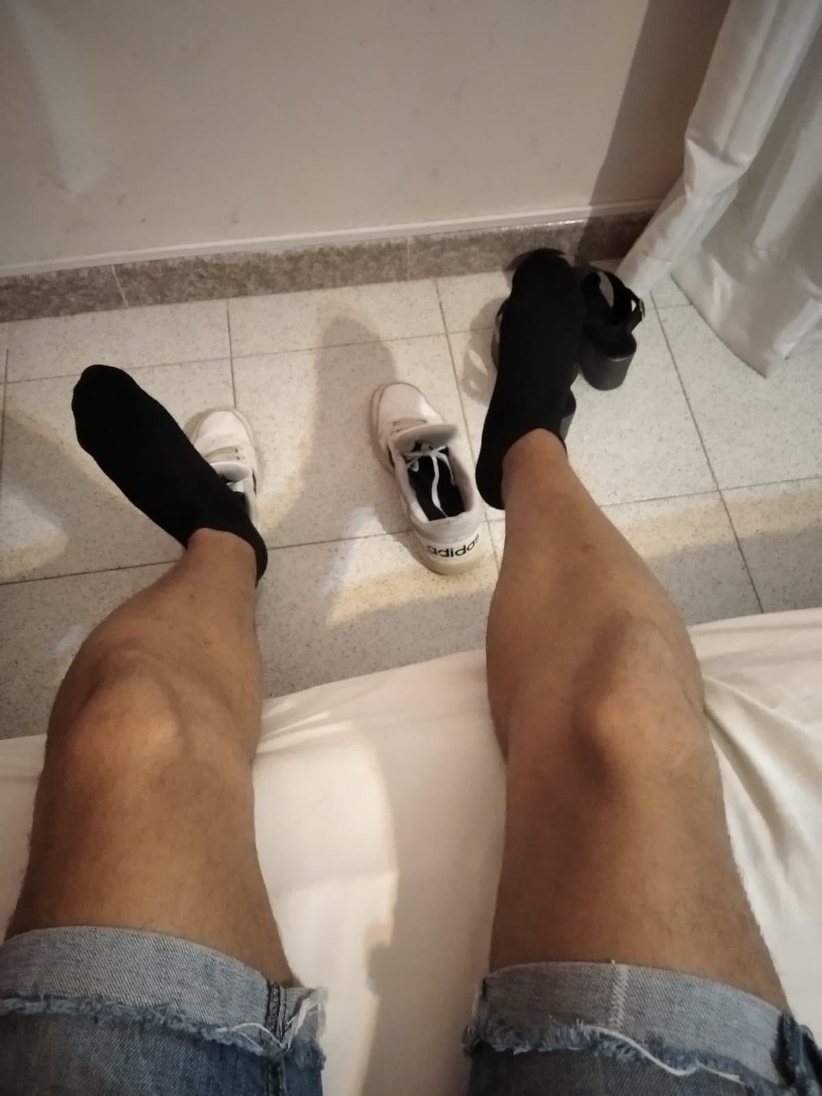 Buonasera a tutti da parte delle mie gambe :) :) :) 