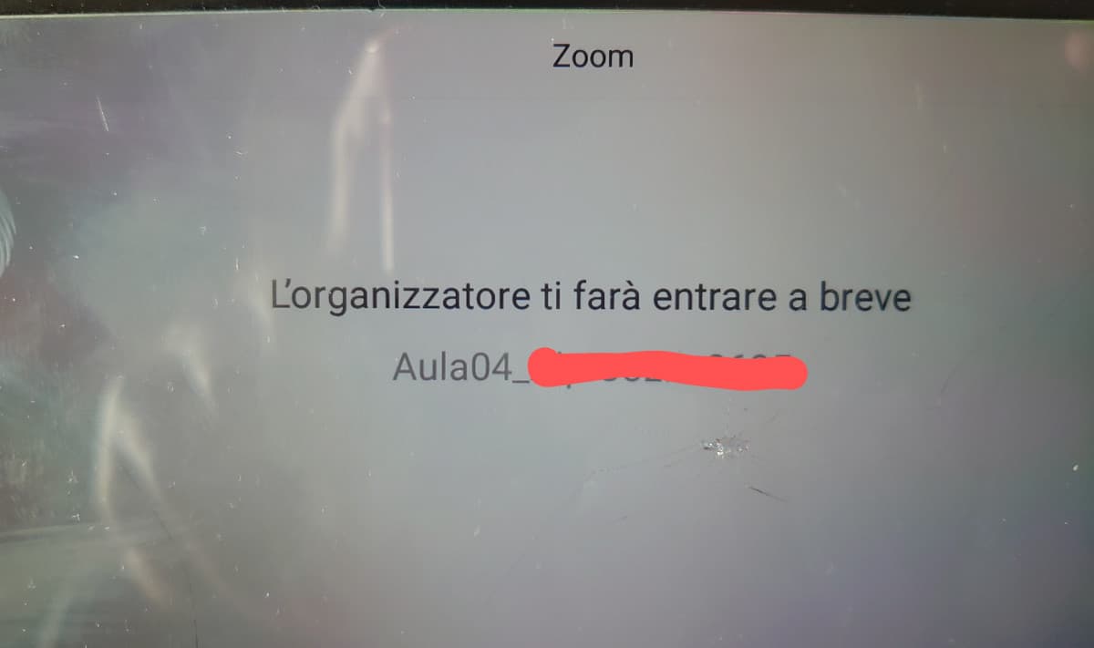 È da un'ora che mi deve far entrare a breve