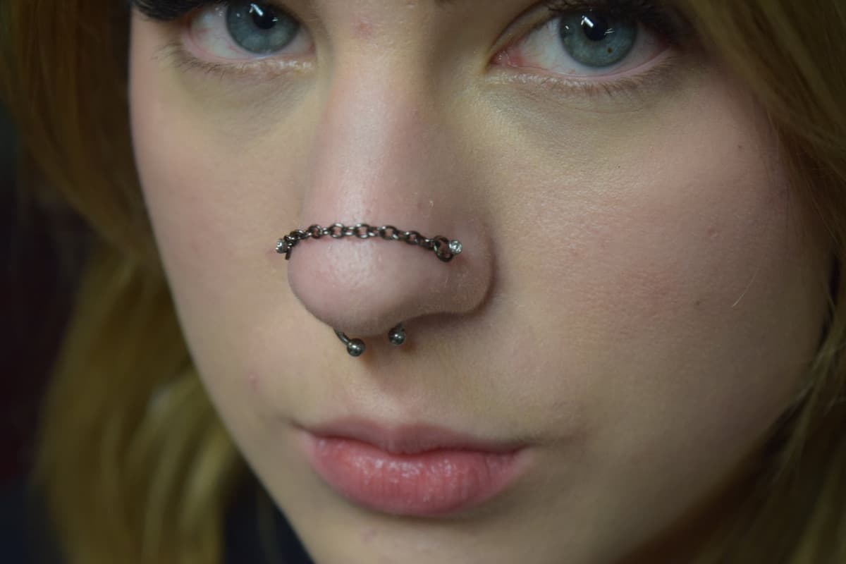 voglio fare sto piercing (che poi so due nostril) ma i miei mi disconoscerebbero