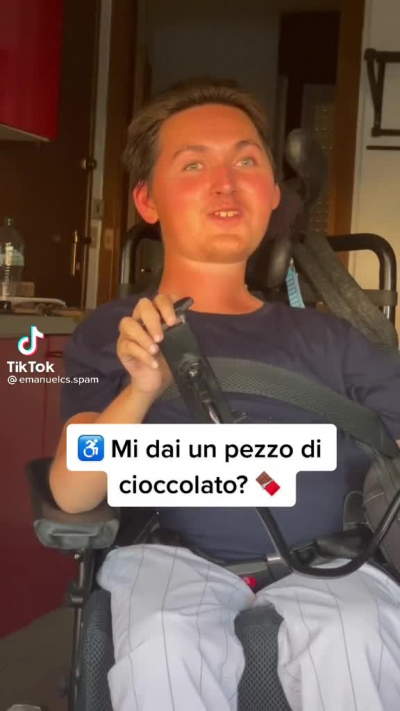 oggi sono uscita e un bambino mi ha approcciato