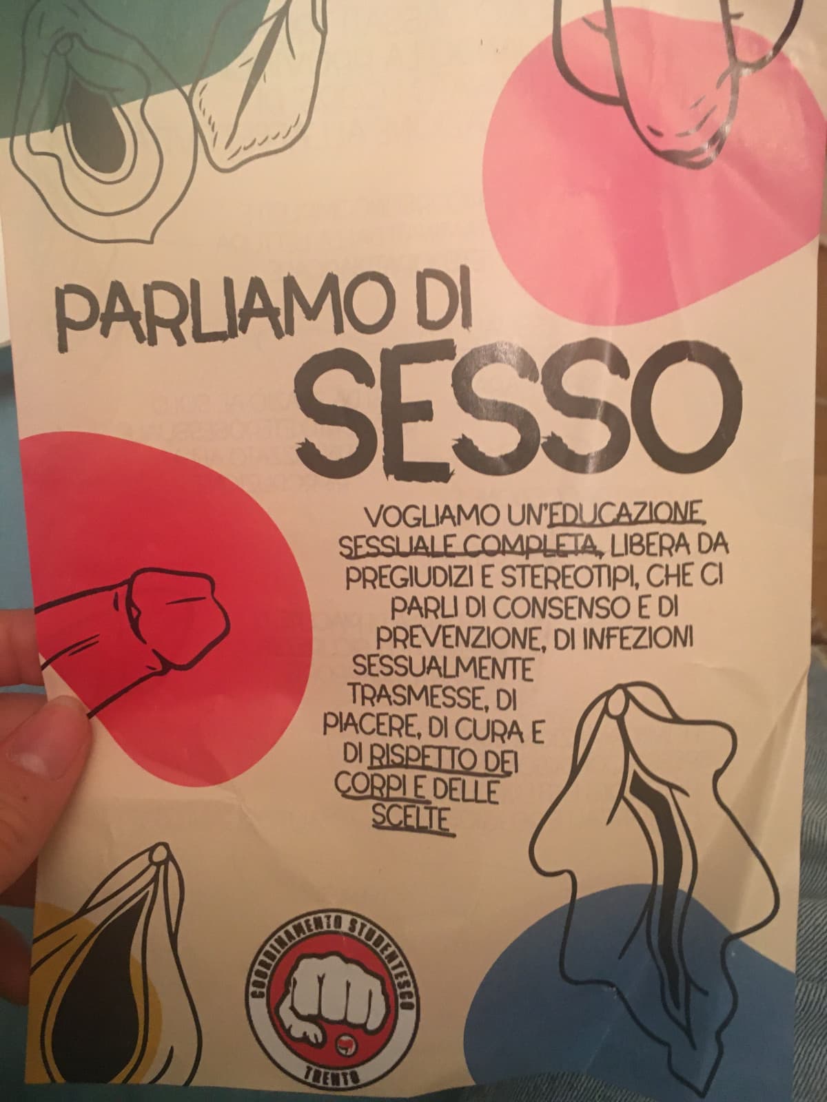 comunque davanti alla mia scuola danno ste cose...