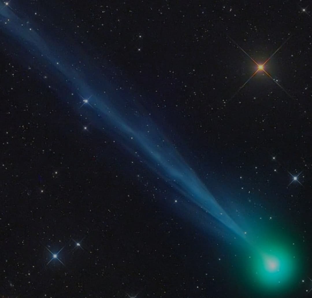 Foto cometa mentre transitava nell'emisfero sud 