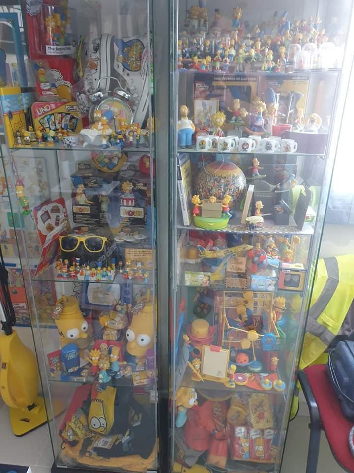 Quarantena utilizzata per sistemare almeno metà della collezione. mia mamma ha buttato la prima maglietta originale Simpsons commercializzata in Italia e che mi feci comprare. Ovviamente l'ha buttata perchè non mi stava più, ero un bambino ... ma che pezzo