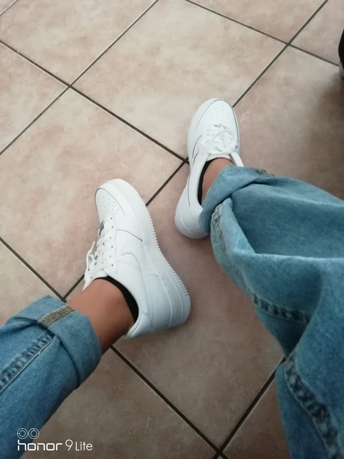 Volevo solo flexare le mie nuove af1 :) 