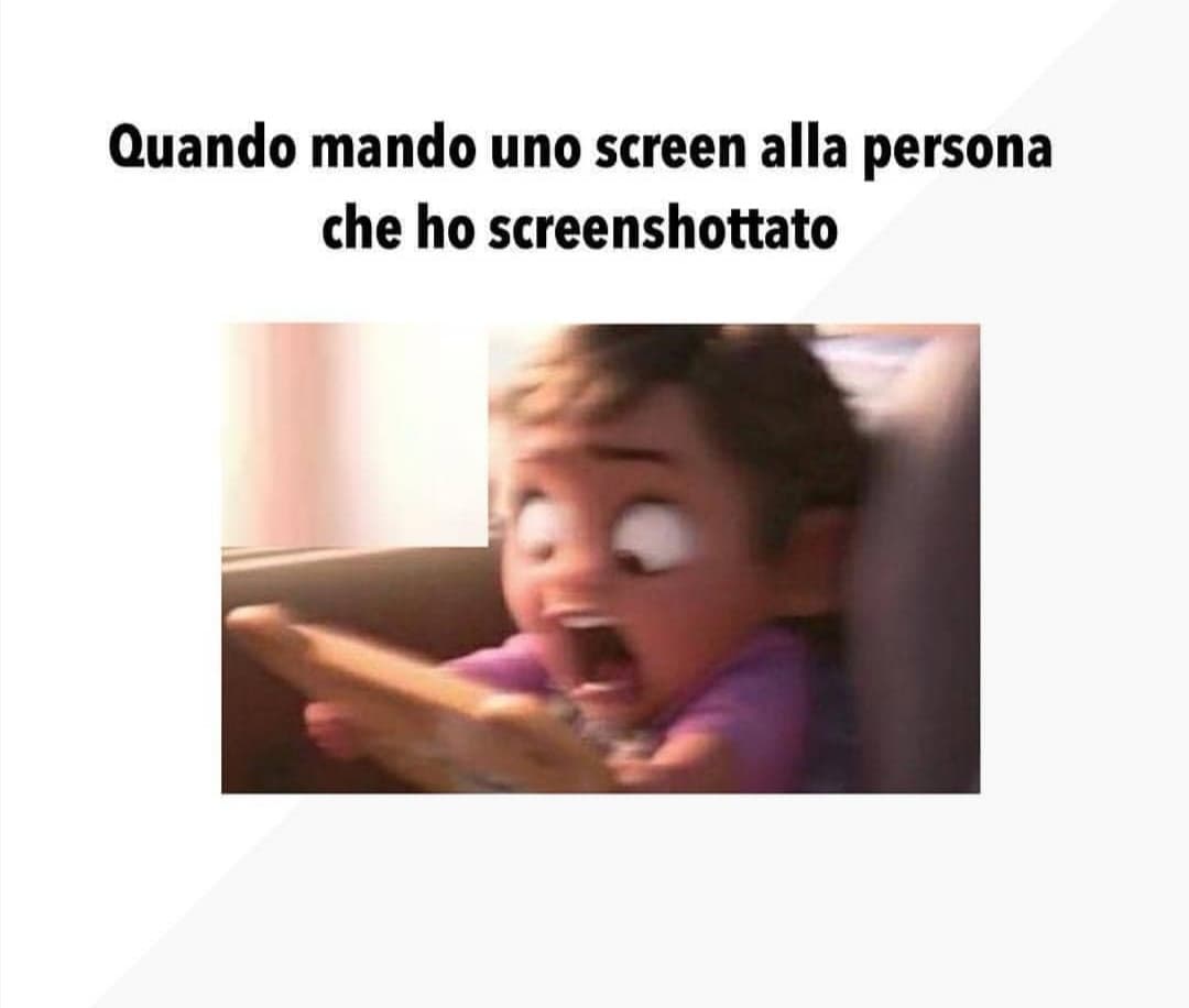 "perché hai fatto lo screen?" io: ehm la chat é bellissima e volevo salvarla.. Tienila pure tu❤️?