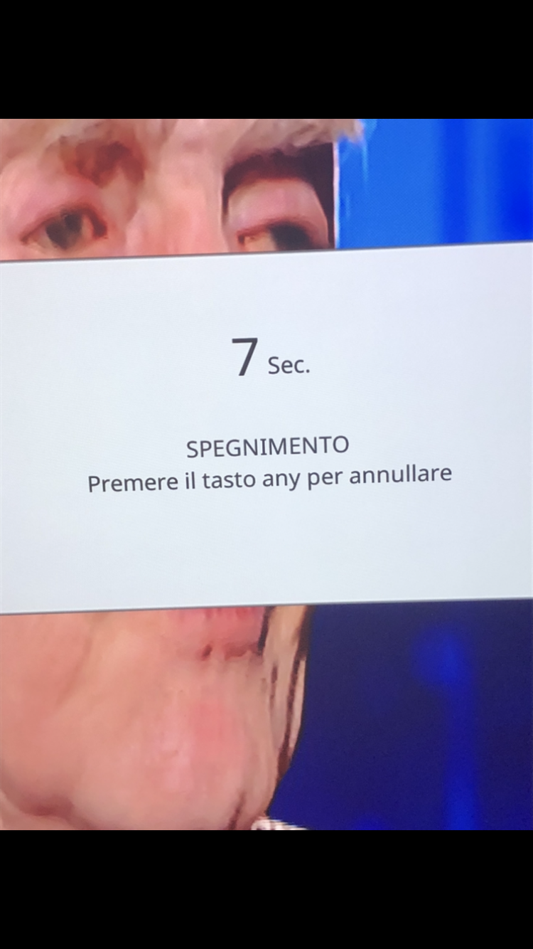 Ma il tasto “any” non c’è nel telecomando....