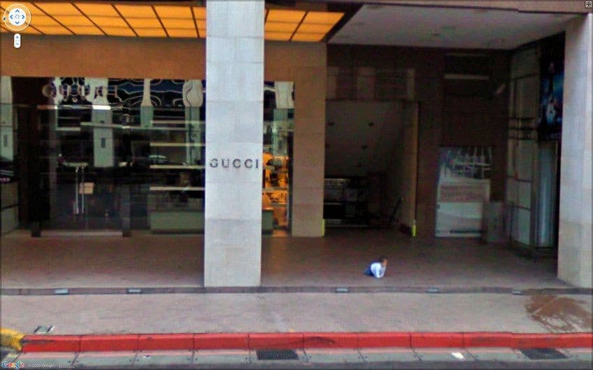 Cose strane fotografate da Google Street View pt 4(leggi la desc)