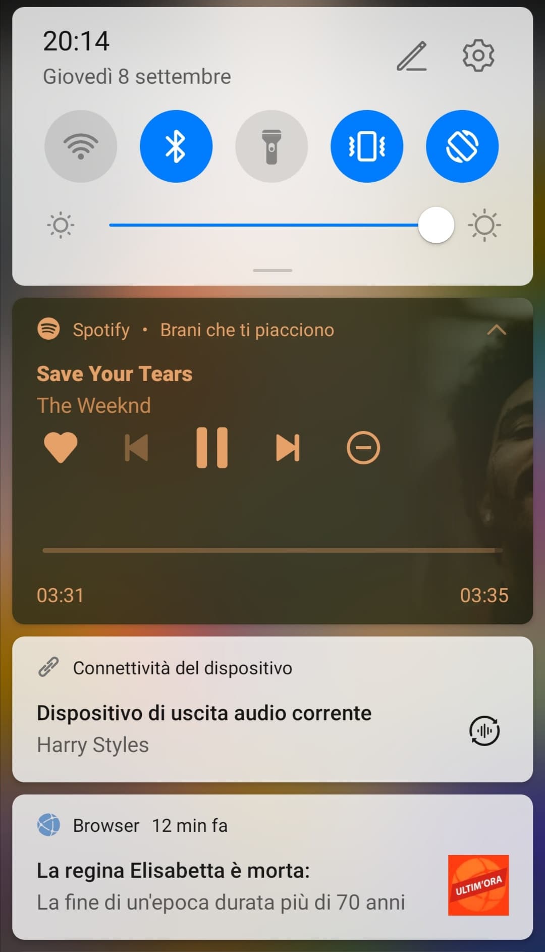 Sono appena uscita dalla doccia e mi trovo questo ?✋