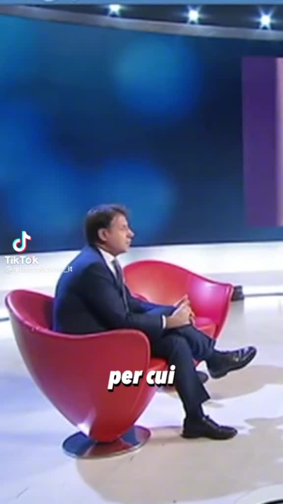 È lui che intervista lei hahaha