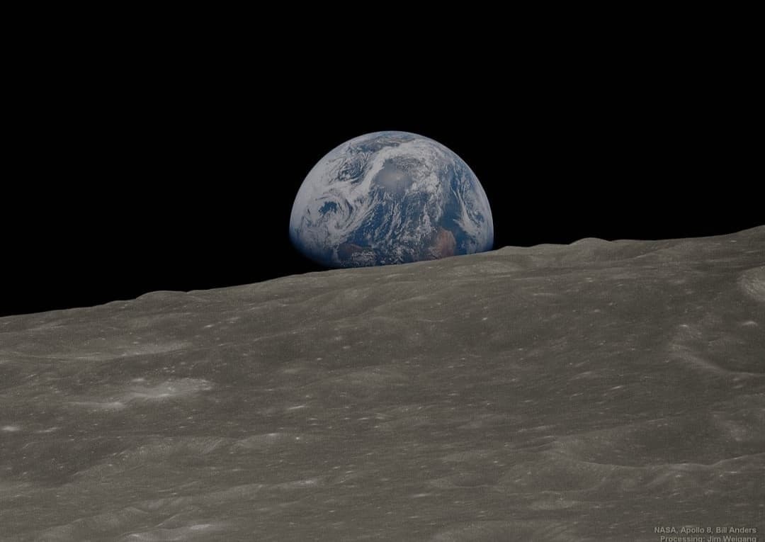 Foto della Terra scattata dalla Luna