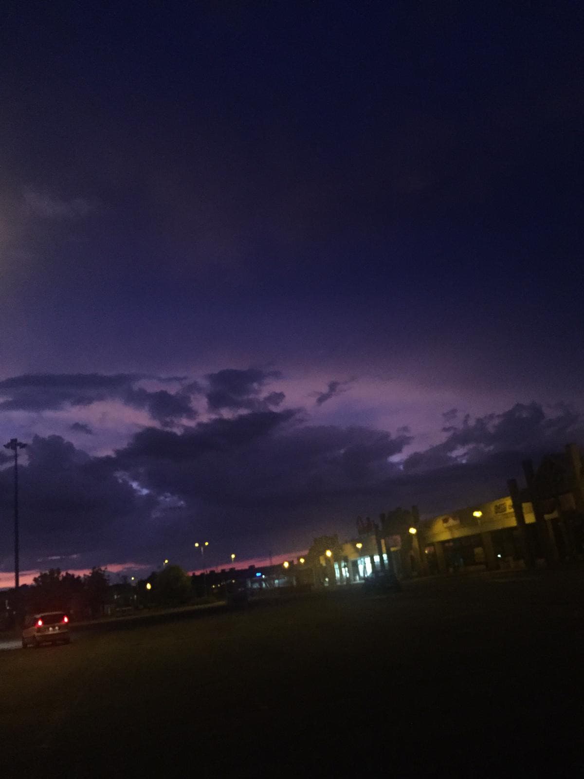 Il cielo stamattina alle 6.30 