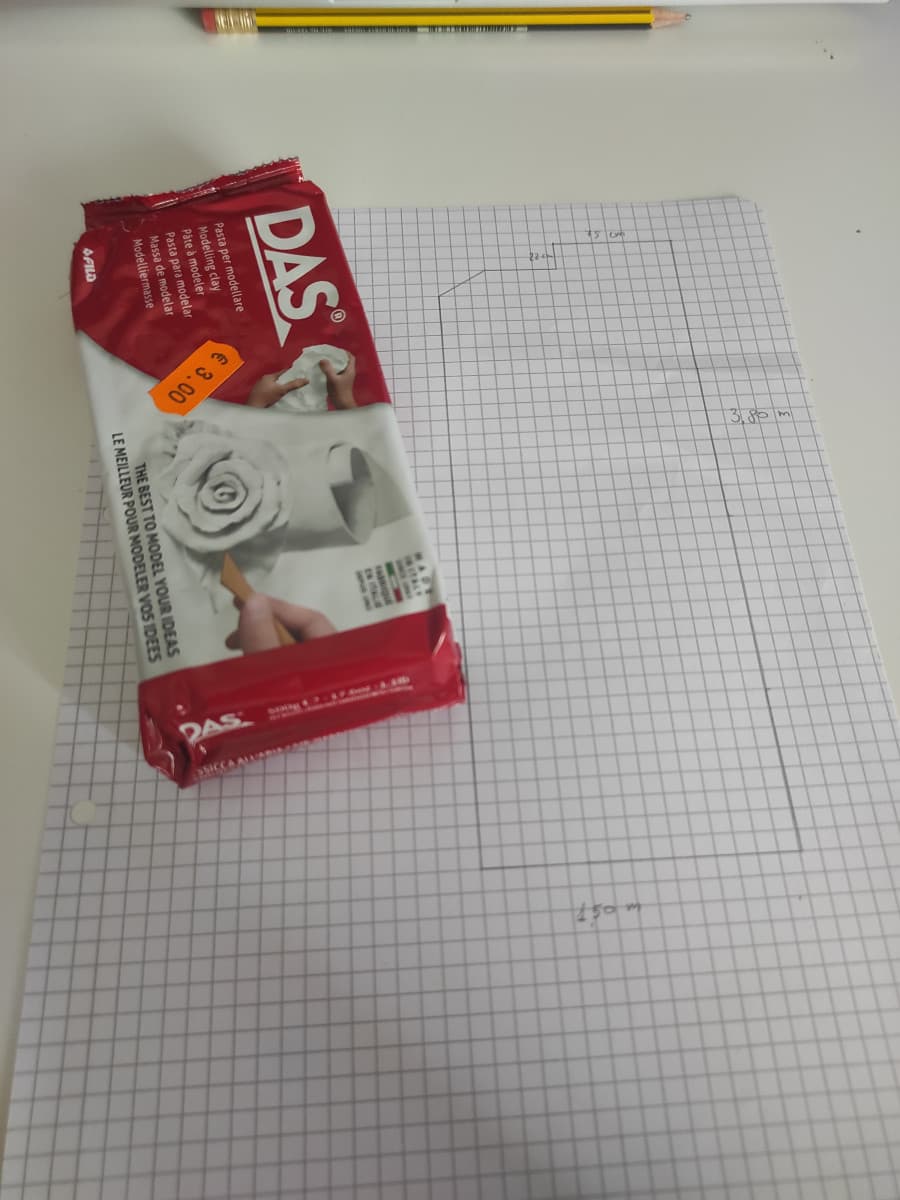 Ragazzi, inizio a modellare la prima stanza della mia casa. Datemi buona fortuna che il das non ti secchi subito a caso e che riesca a finire il progetto. Ora vado al lavoro :] 