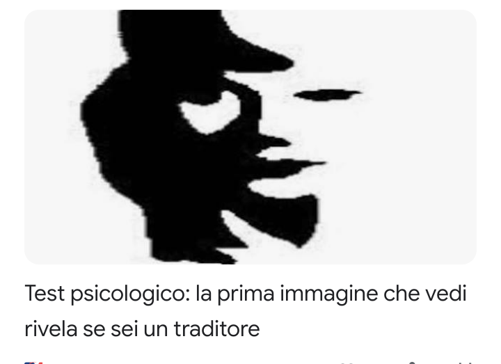 Non io che penso sia un teschio di profilo col cappello che guarda sopra