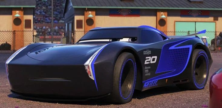 lui lo amavo dai CARS 3 E USCITO DA 5 ANNI CI RENDIAMO CONTO SONO VECCHIO