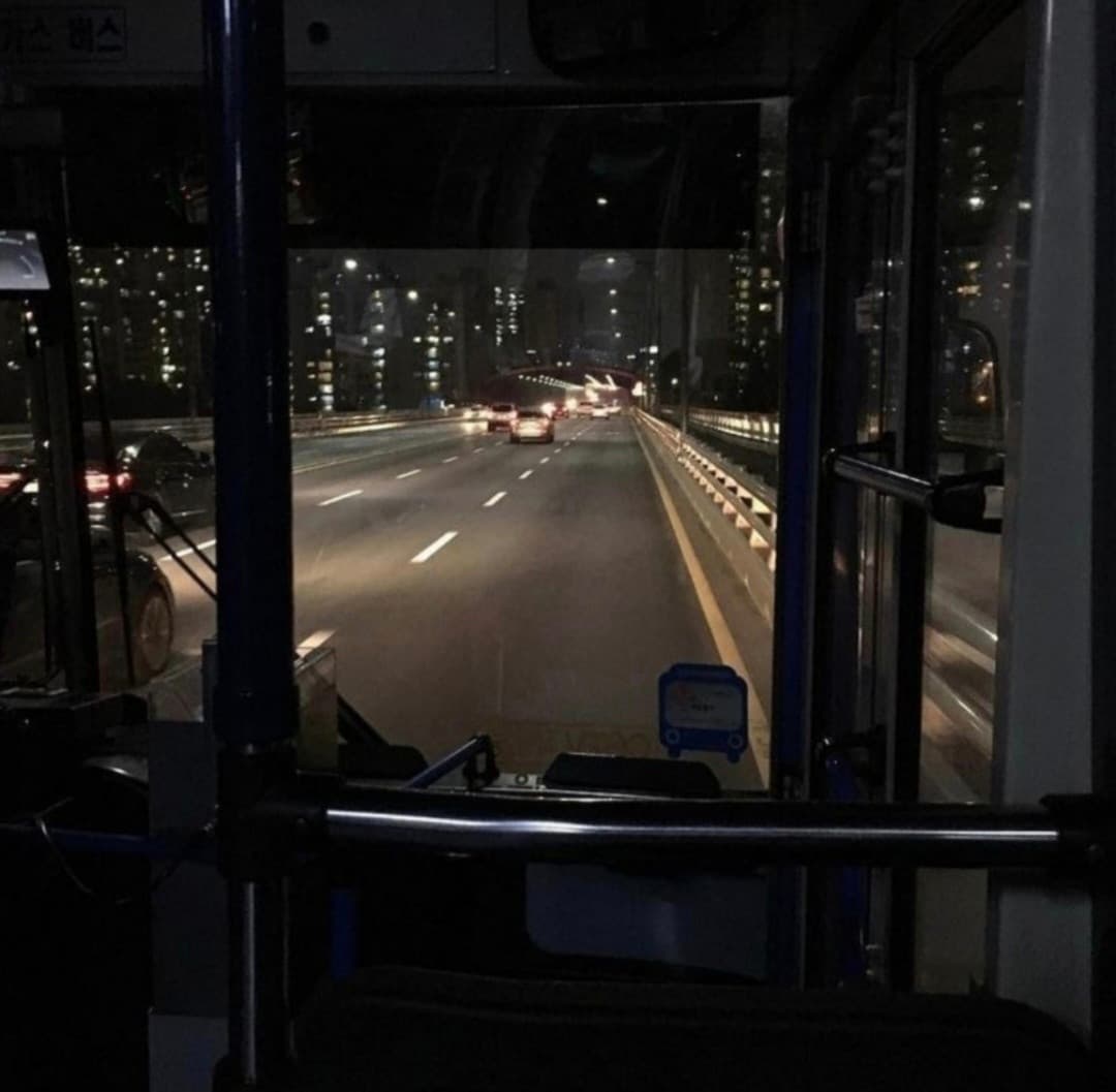 Andare a casa da sola mezza ubriaca per strade losche è un esperienza da provare 