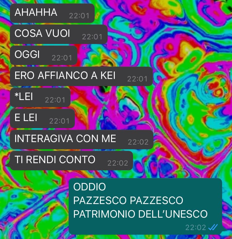 conversazione tra me e la mia amica d’infanzia lmao- se non volete vedere 6 screen ignorate lo shout-