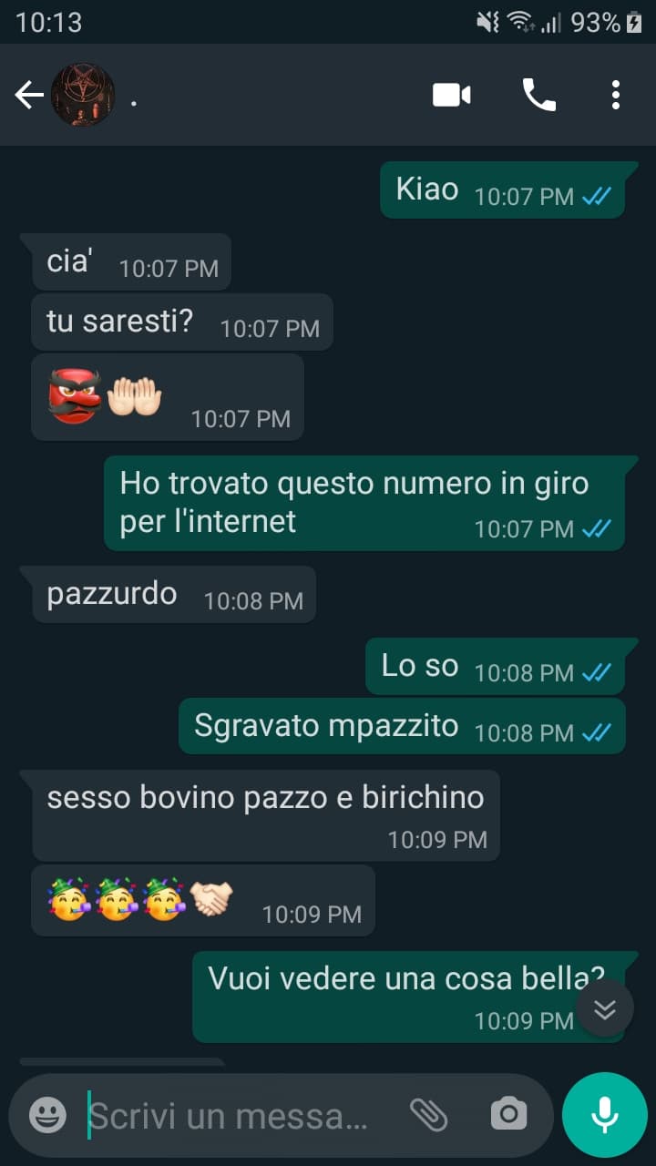 È un troll, è quello che ha scritto ad un utente lol