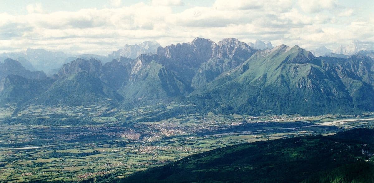 Sembra un paesaggio da film fantasy tipo Il signore degli anelli... ma è in Italia