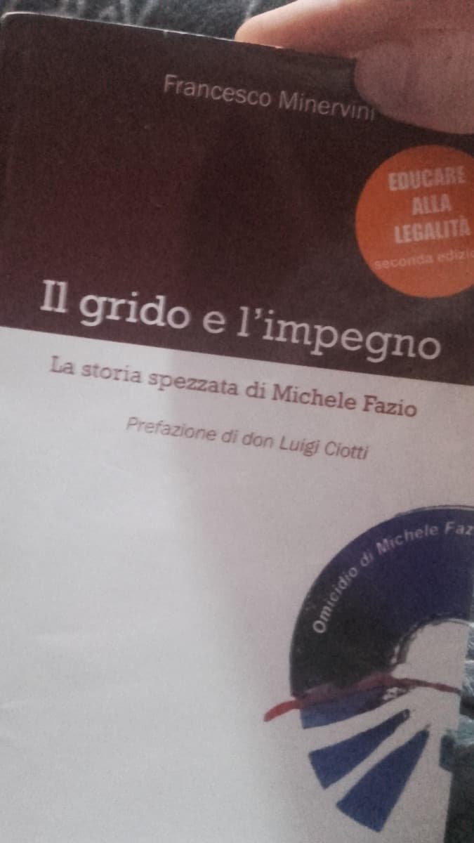 HO RITROVATO QUESTO LIBRO DELLE ELEMENTARI AHAHAHAHAHAH