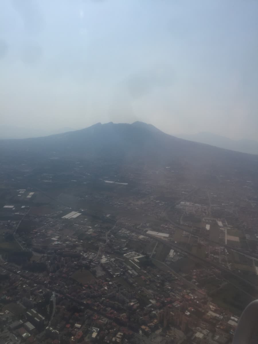 Volo Napoli-Londra eccovi una foto dal mio aereo cosmico poverih