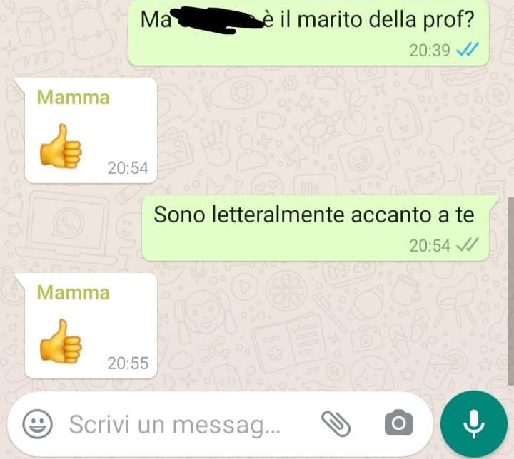 Nel primo messaggio ero sceso con mio padre ed ero sotto casa. MA QUANDO MI HA RISPOSTO ERO LETTERALMENTE SEDUTO NELLA SUA STESSA STANZA 